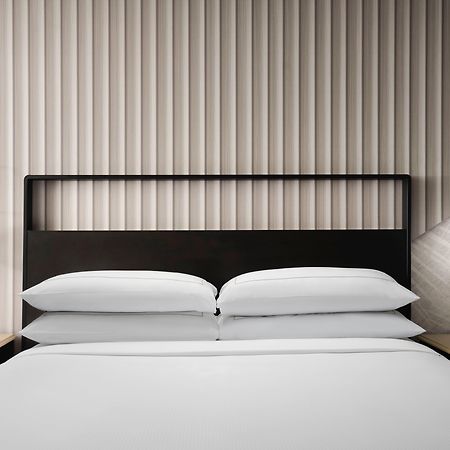 Hotel Fera Anaheim, A Doubletree By Hilton Orange Exterior photo