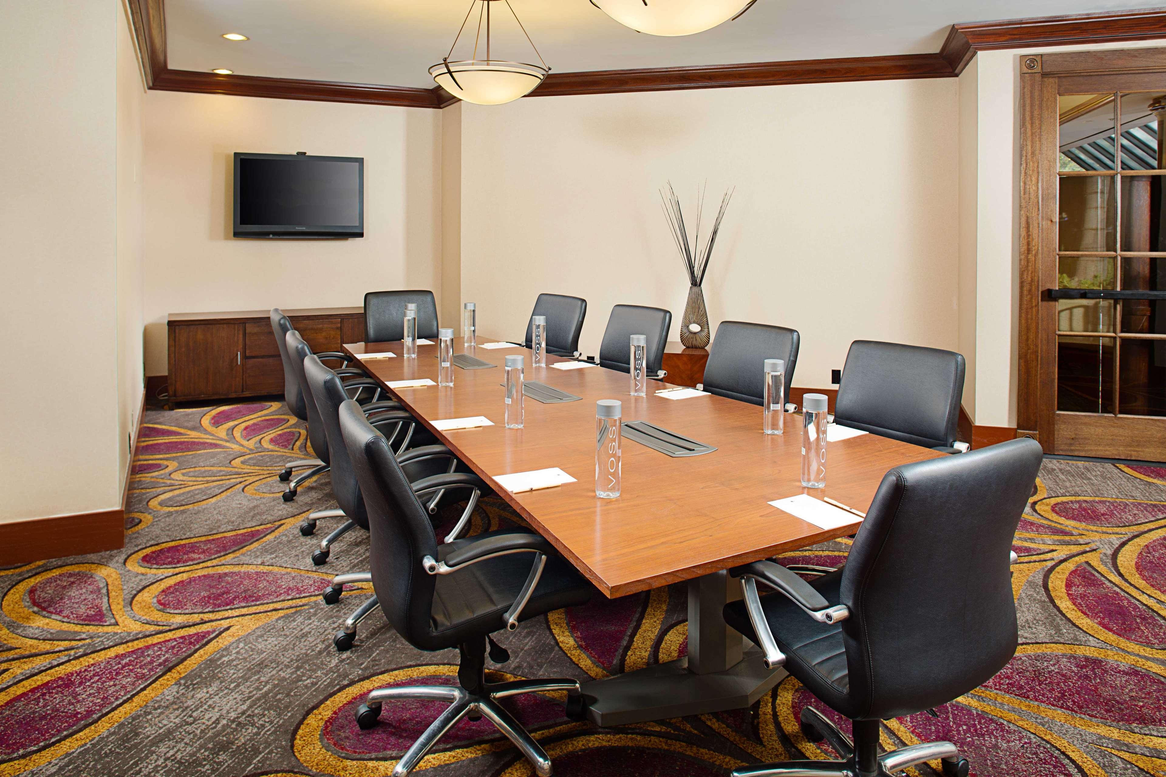 Hotel Fera Anaheim, A Doubletree By Hilton Orange Exterior photo