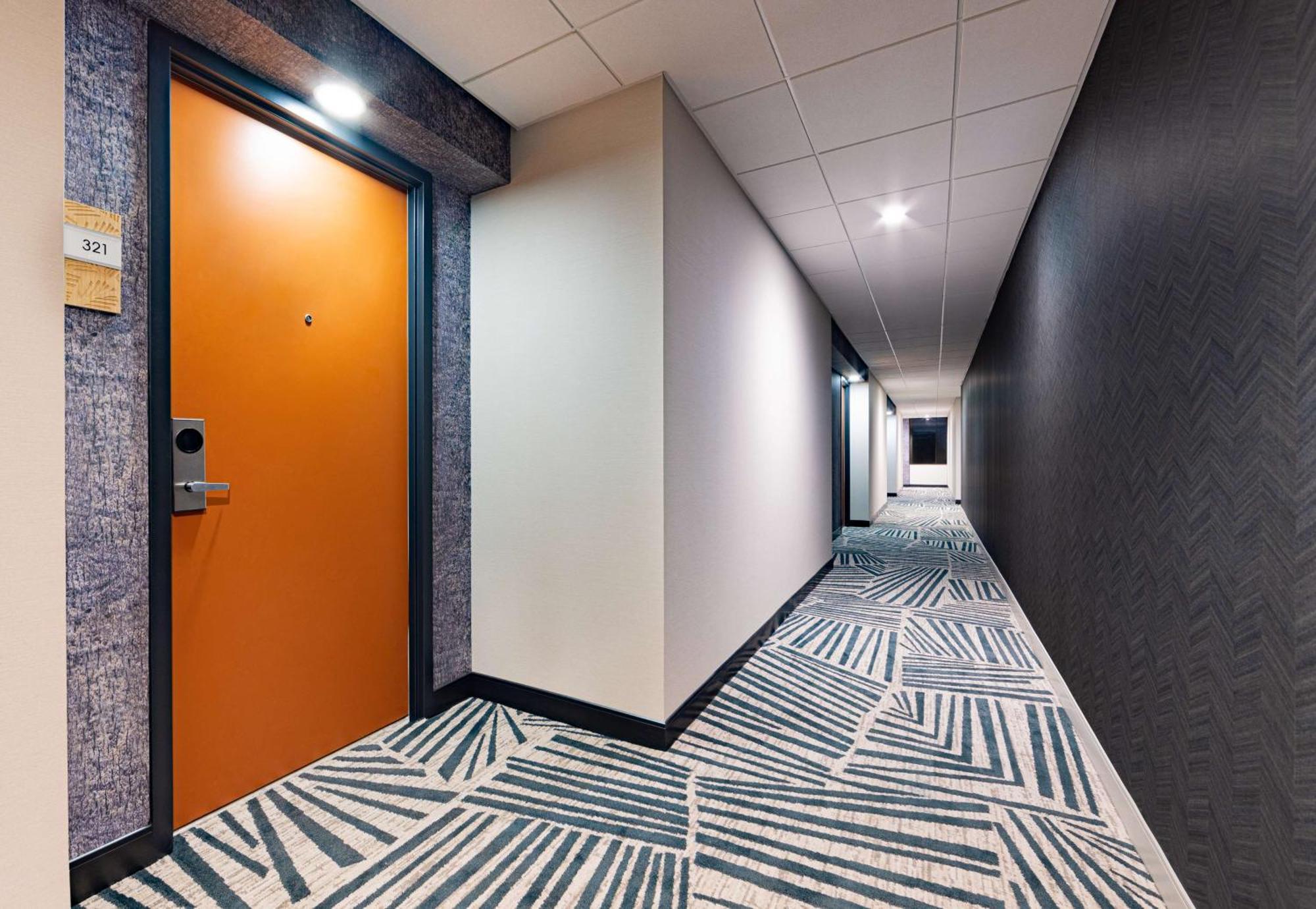 Hotel Fera Anaheim, A Doubletree By Hilton Orange Exterior photo